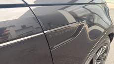 Land Rover Discovery 3.0 D250 R-Dynamic SE 5dr Auto Diesel Station Wagon